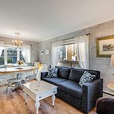 Quaint 'sur La Mer' Cottage w/ Deck, Fire Pit