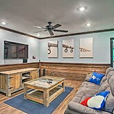 Charming Quitman Cabin < 2 Miles to Lake Fork