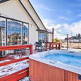 Alluring Home w/ Fire Pit < 1/2 Mi to Oit!