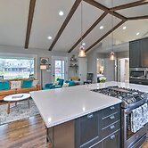 Chic Vancouver Cottage: 1 Mile to Main Street