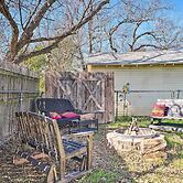 Georgetown Vacation Rental Close to Town Square!