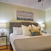 Cozy Pittsboro Escape - Hike, Dine, Explore!