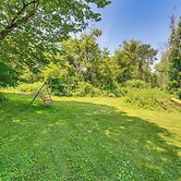 Secluded Ellsworth Apartment - Hiking Nearby!