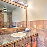 Beautiful Country Cabin on Crooked Creek Farm!