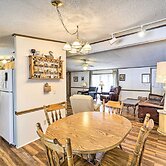 Rustic Family Home + Acreage ~ 20 Mi Hocking Hills