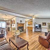 Rustic Family Home + Acreage ~ 20 Mi Hocking Hills