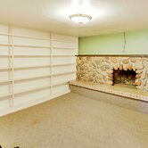 Main Street Townhome - 12 Miles to Bear Lake!