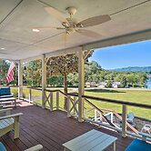 Hayesville Lake Getaway w/ Balcony & Mtn Views!