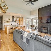 Stylish Montana Vacation Rental w/ Private Hot Tub