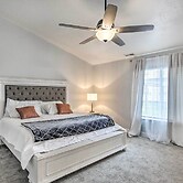 Cozy + Chic Abode ~ 11 Mi to Bloomington Lake