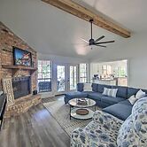Luxe Lakehouse w/ Sunset Views on Lake Palestine!