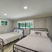 Sleek Cabin w/ Deck, 8 Miles to Mount Snow & Hikes
