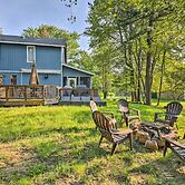 Lake Harmony Resort Home w/ Deck + Fire Pit!