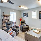 Pittsburg Vacation Rental < 1 Mi to Boat Launch