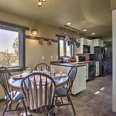 Pet-friendly Choteau Townhouse With Gas Grill!