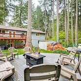 Anderson Island Home w/ Hot Tub, Near Beaches
