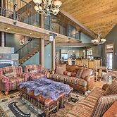 Beautiful Eureka Cabin Rental on Golf Resort!