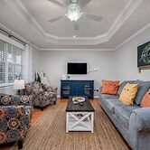 Single-story Manchester Home Close to Parks!