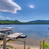 Lake Stinson Cottage w/ Sunroom & Shared Dock!