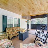 9 Mi to Sugar Mountain: Newland Cabin w/ Fire Pit!