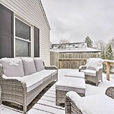 Modern South Bend Getaway ~ 3 Mi to Downtown