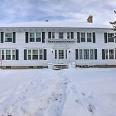 Cozy Dillon Apt - Near University & Fishing!