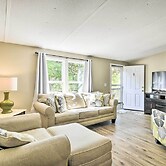 Cozy House w/ Huge Yard ~ 16 Mi to Fort Bragg