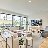 Chic Coronado Retreat w/ Patio & 4 Cruiser Bikes!
