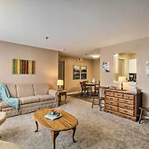 Laptop-friendly Lexington Condo w/ Free Wifi