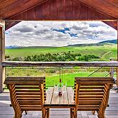 'dreamswest' Ennis Studio w/ Deck & Stunning Views