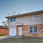 Family-friendly Rockford Home w/ Private Yard!