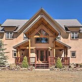 Grand Angel Fire Retreat w/ Hot Tub & Fire Pit!