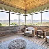 Spacious Lexington Home w/ Breathtaking Views