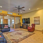 Rustic Las Cruces Escape - 2 Mi to Nmsu!