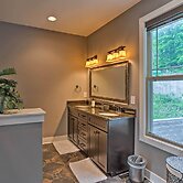 Lake-view Silver Point Condo by Hurricane Marina!