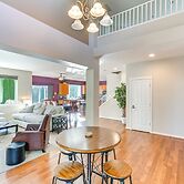 Spacious Kent Home Near Seatac Airport w/ Patio