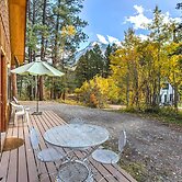 'marble Hideaway' Cabin w/ Mountain Views + Deck!
