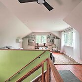 Barn-like Studio Suite w/ Flowering Garden!