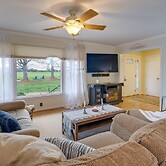 Bealeton Farmhouse Vacation Rental w/ Fire Pit