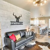 Spacious, Rustic Spearfish Home: Walk to Downtown!