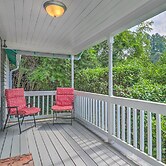 Near Hiking + Dining: Dtwn Sylva Cottage!
