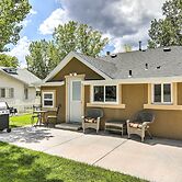 Cozy Farmhouse-style Cottage by Mighty 5 Ntl Parks