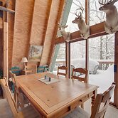 Waterfront Nelson Lake Cabin w/ Boat Dock!