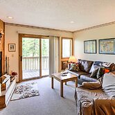 Condo on First Green w/ Deck at Schuss Mountain!