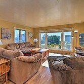 'east of the Sun' Beachside Apartment w/ Deck!