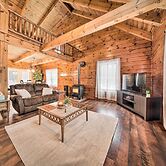 Panama Cabin on 36 Acres w/ Hot Tub & Trails!