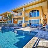 Apollo Beach House w/ Private Pool + Hot Tub