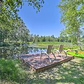 Atlanta Waterfront Cabin w/ Dock & Kayaks!