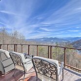 Scenic Pet-friendly House w/ Private Hot Tub!