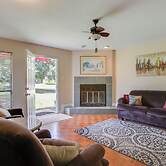 Baton Rouge Townhome w/ Pool Access - 7 Mi to Lsu!